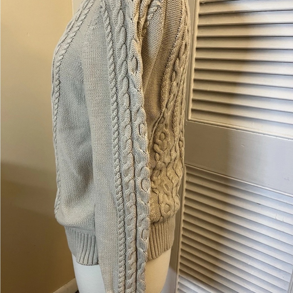 L.L. Bean Women's Cable Knit long sleeve Sweater - beige/tan EUC. Size medium - Picture 3 of 6